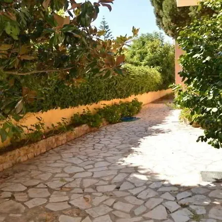 Philippos Aparthotel 4*