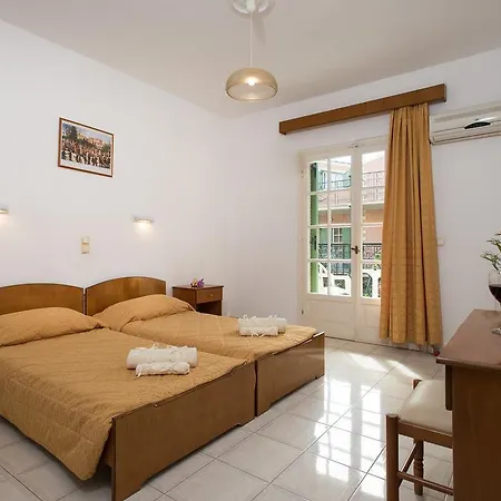 מלון דירות Philippos 3*