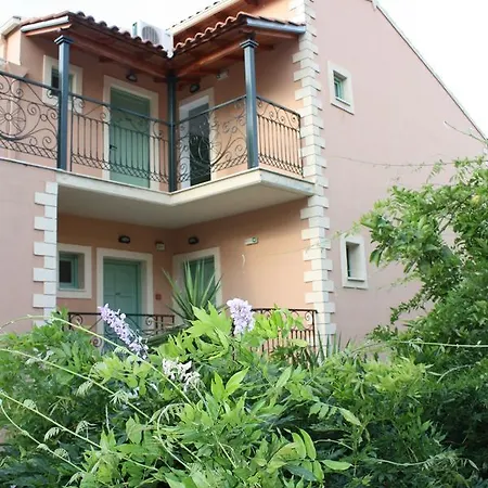 Ξενοδοχείο με διαμερίσματα Philippos 3*