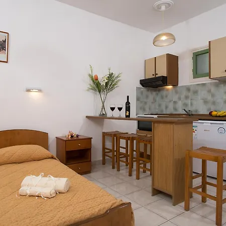 Philippos מלון דירות קאסיופי