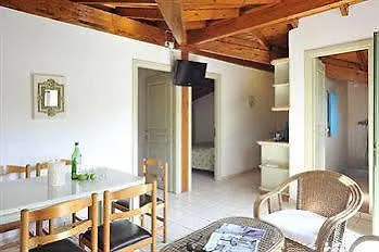 Ξενοδοχείο με διαμερίσματα Philippos 3*