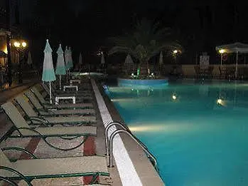 Philippos מלון דירות קאסיופי