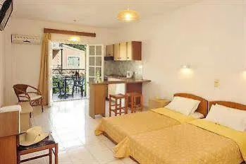 Philippos Aparthotel 4*
